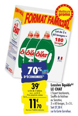 Promo Le chat lessive capsules format familial(d) chez Carrefour